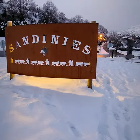 Acogedor * Sandiniés