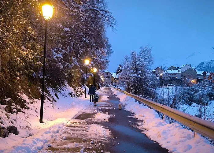 Acogedor Duplex Lägenhet